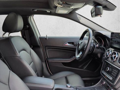 Used 2019 Mercedes-Benz GLA 250 image 24