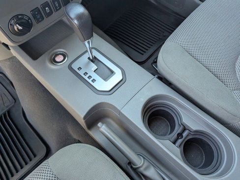 Used 2021 Nissan Frontier SV image 16