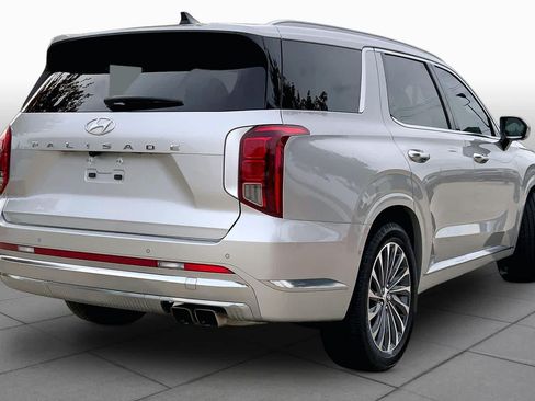 Used 2024 Hyundai Palisade Calligraphy FWD image 12