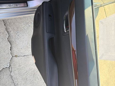 Used 2014 Lexus ES 350 w/ Premium Package FWD image 29