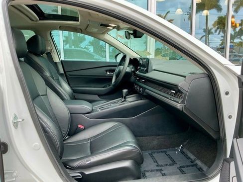 Used 2023 Honda Accord EX image 13