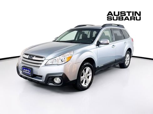Used 2014 Subaru Outback 3.6R Limited w/ Moonroof Package image 3