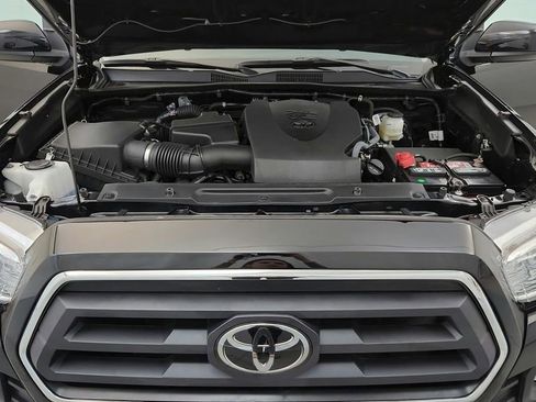 Used 2023 Toyota Tacoma SR5 AWD/4WD image 15