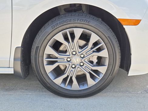 Used 2025 Honda Odyssey Touring image 36