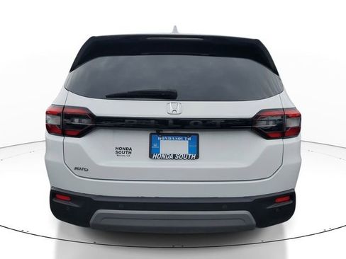 Used 2025 Honda Pilot EX-L image 5