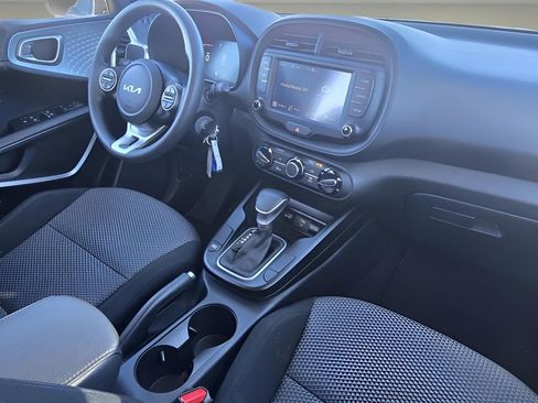 Used 2024 Kia Soul LX w/ Option Group 015 image 26