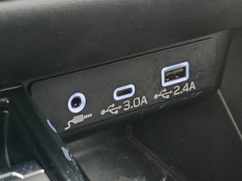 Used 2024 Subaru Legacy Premium image 20