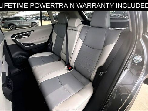 Used 2025 Toyota RAV4 XLE Premium FWD image 24