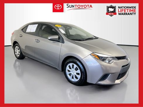 Used 2014 Toyota Corolla LE image 1