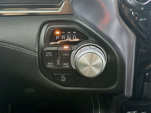 Used 2019 RAM 1500 Limited image 16