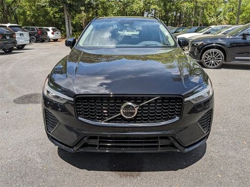 New 2025 Volvo XC60 B5 Ultra w/ Climate Package image 9