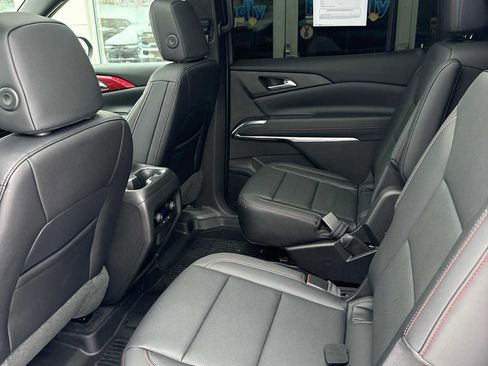 Used 2026 Chevrolet Traverse Z71 w/ Driver Confidence Package image 8