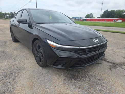 Used 2026 Hyundai Elantra SEL Sport Premium FWD image 1