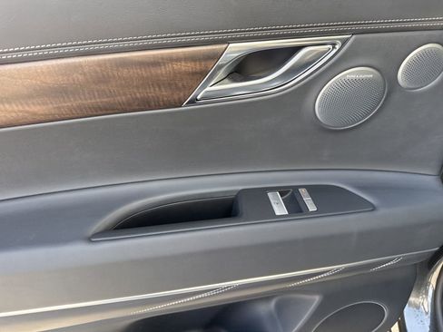 Used 2025 Genesis GV80 2.5T Prestige image 15