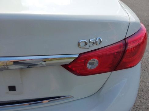 Used 2015 INFINITI Q50 Premium w/ Navigation Package image 5