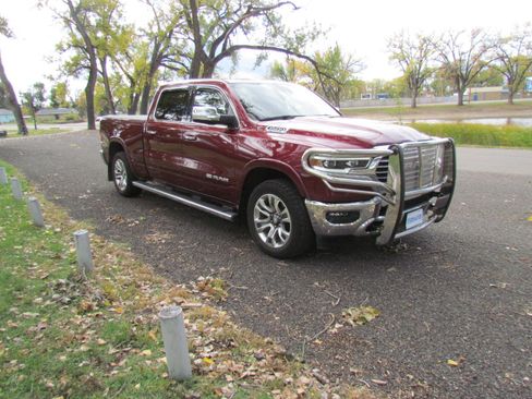 Used 2022 RAM 1500 Limited image 2