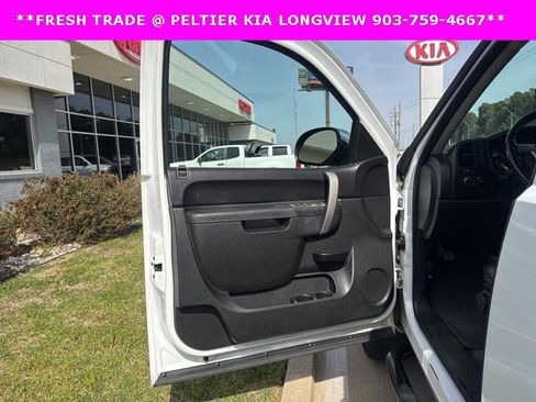 Used 2010 GMC Sierra 1500 SLE w/ Texas Edition image 3
