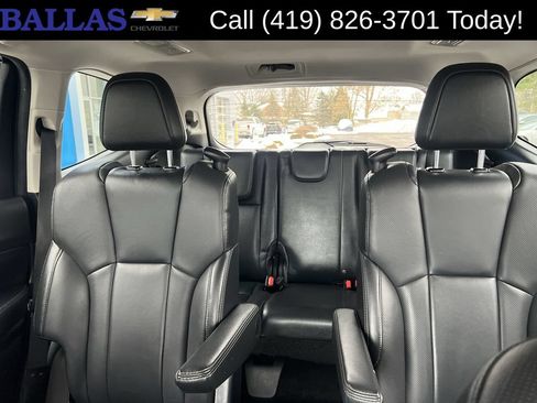 Used 2023 Subaru Ascent Limited AWD/4WD image 34
