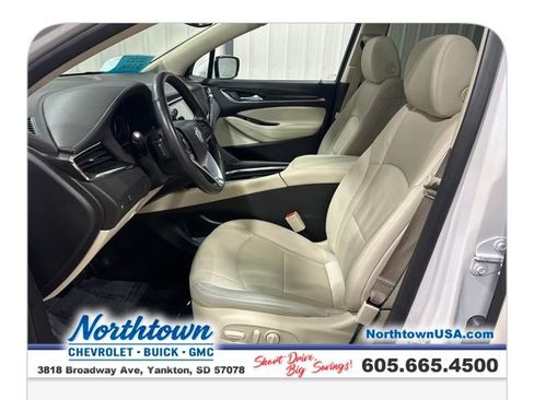 Used 2023 Buick Enclave Essence w/ Experience Buick Package image 10