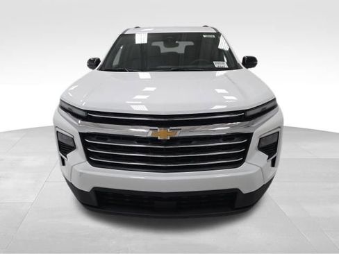 New 2026 Chevrolet Traverse LT image 8