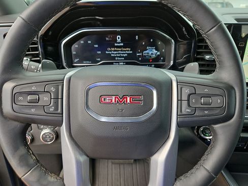 Used 2024 GMC Sierra 1500 SLT w/ SLT Premium Plus Package AWD/4WD image 18