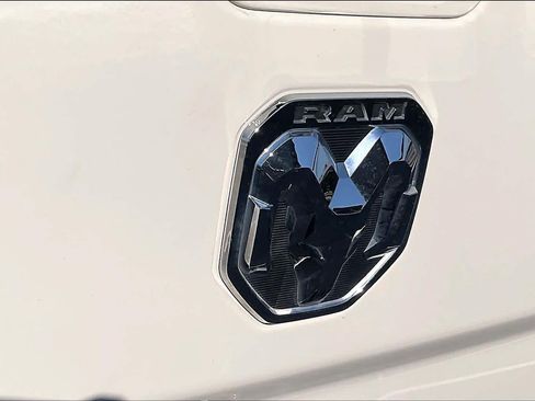 Used 2022 RAM 2500 Limited AWD/4WD image 10