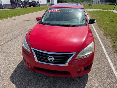 Used 2015 Nissan Sentra SR w/ SR Premium Package FWD image 4