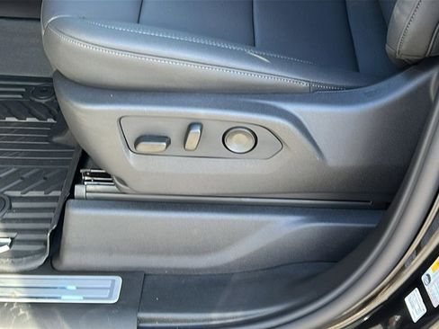 New 2026 Chevrolet Silverado 1500 LTZ w/ LTZ Premium Package image 14