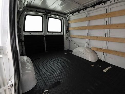 Used 2021 GMC Savana 2500 w/ Driver Convenience Package image 17