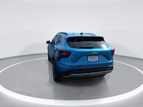 New 2026 Chevrolet Trax LT w/ Driver Confidence Package FWD image 7