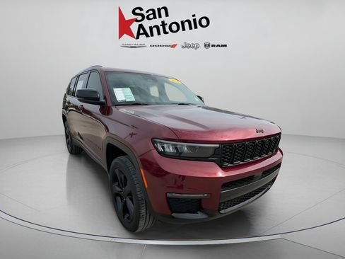 Used 2024 Jeep Grand Cherokee L Limited w/ Black Appearance Package RWD image 1