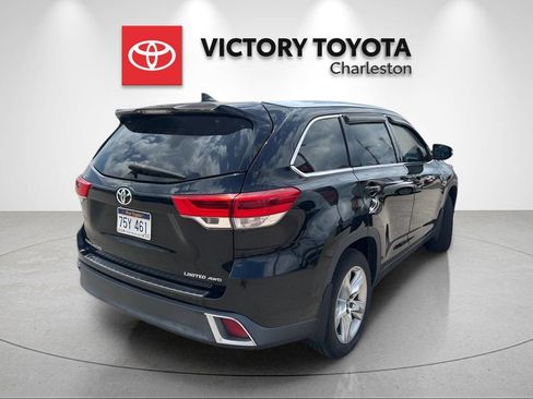 Used 2018 Toyota Highlander Limited AWD/4WD image 6