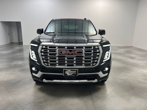 Used 2025 GMC Yukon Denali image 2