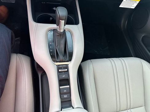 New 2026 Honda HR-V EX-L image 24