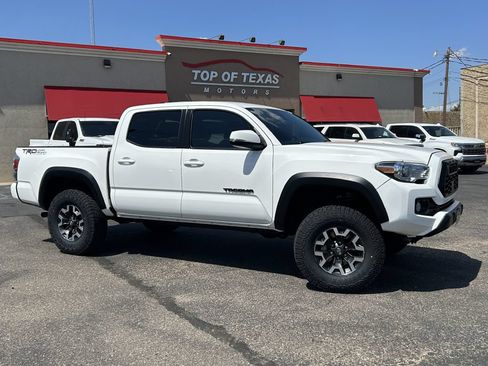 Used 2022 Toyota Tacoma TRD Off-Road w/ Technology Package AWD/4WD image 20