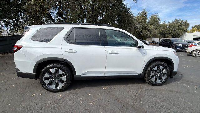 New 2026 Honda Pilot Elite image 3