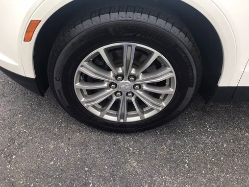 Used 2017 Cadillac XT5 Luxury w/ Driver Awareness Package AWD/4WD image 40