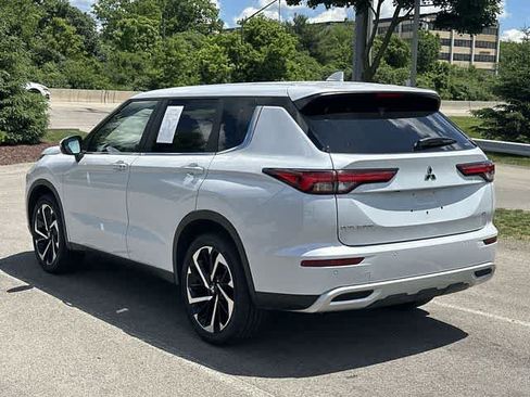 Used 2024 Mitsubishi Outlander SE AWD/4WD image 33