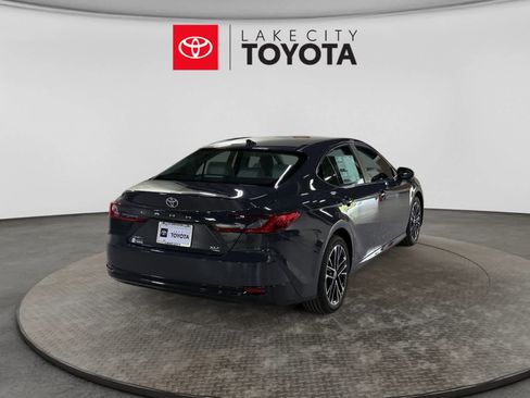 Used 2026 Toyota Camry XLE FWD image 9
