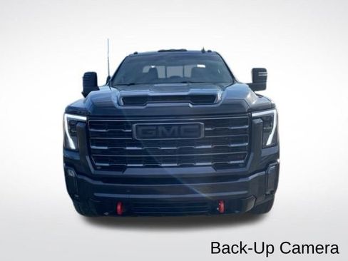 Used 2024 GMC Sierra 2500 AT4 w/ AT4 Preferred Package image 9