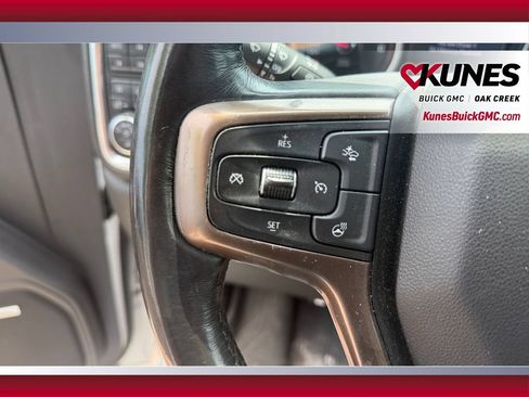 Used 2019 Chevrolet Silverado 1500 High Country w/ Technology Package AWD/4WD image 16