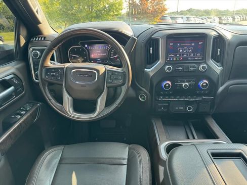 Used 2022 GMC Sierra 2500 Denali w/ Denali Ultimate Package AWD/4WD image 12