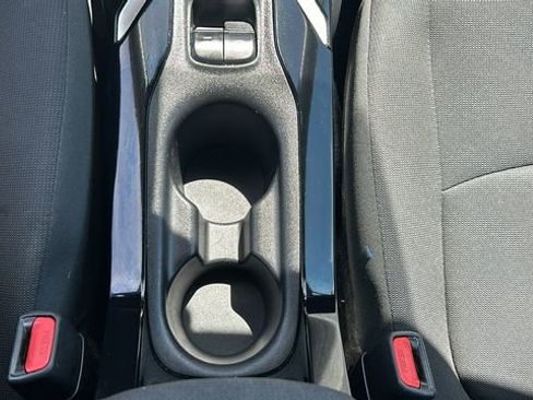 Used 2022 Toyota Corolla LE FWD image 22