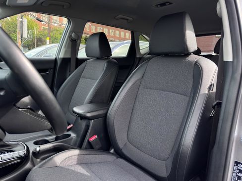 Used 2024 Kia Seltos S image 16