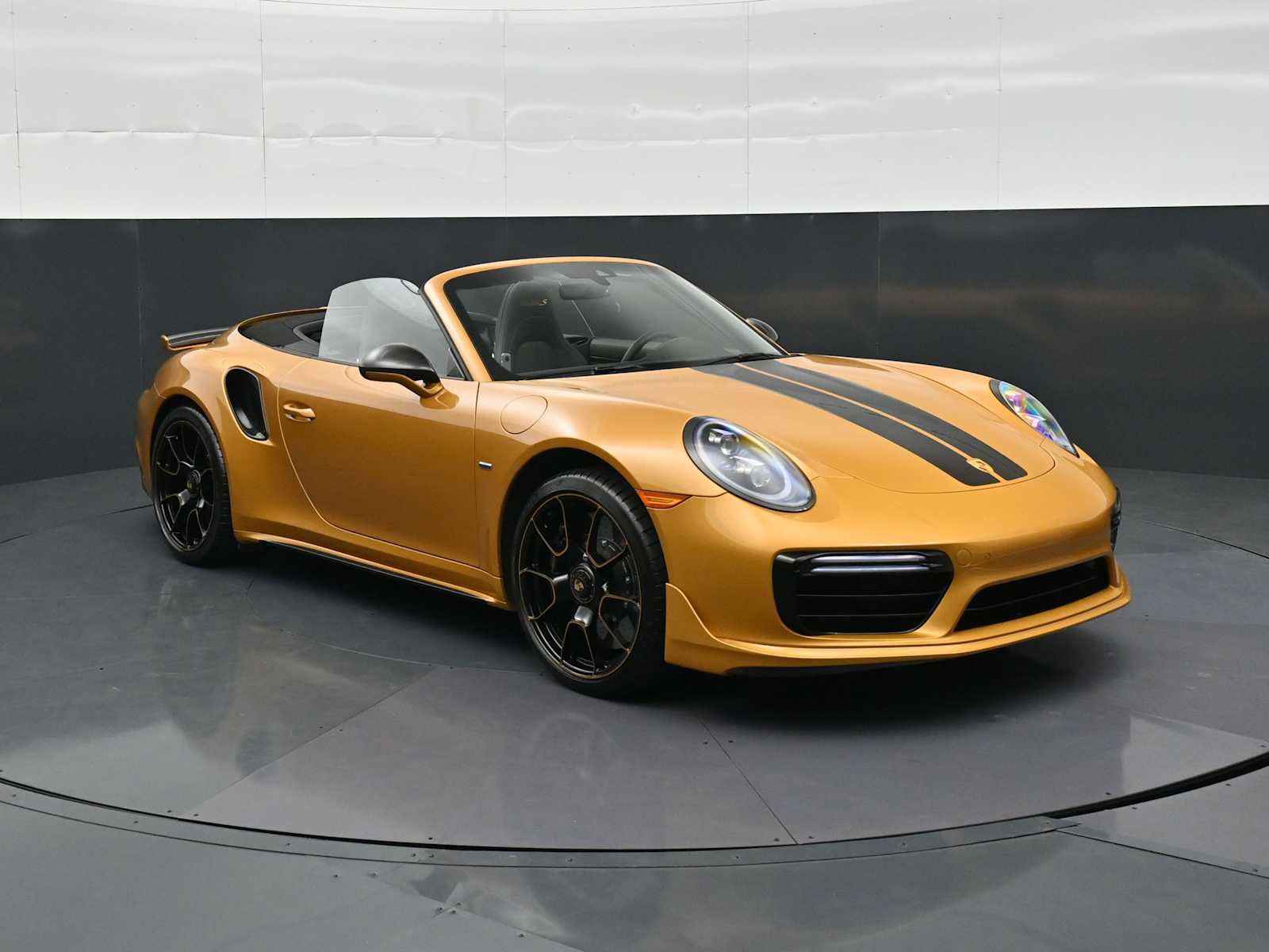 Certified 2019 Porsche 911 Turbo S AWD/4WD image 29