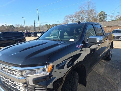 Certified 2026 Chevrolet Silverado 1500 LTZ w/ LTZ Premium Package image 8