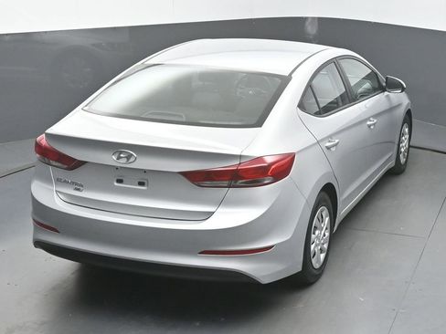 Used 2018 Hyundai Elantra SE w/ Cargo Package image 43