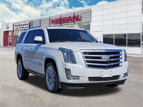Used 2020 Cadillac Escalade Premium Luxury image 1