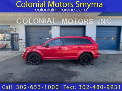 Used 2015 Dodge Journey SXT w/ Flexible Seating Group image 1