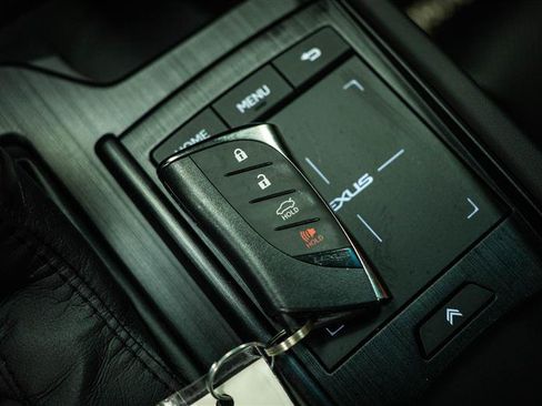 Used 2022 Lexus ES 250 w/ Premium Package AWD/4WD image 23